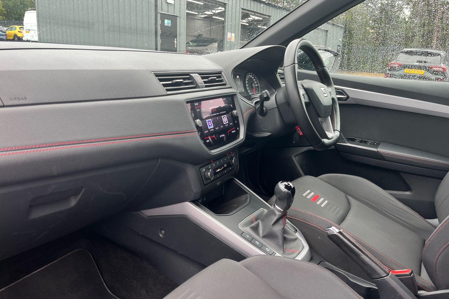 SEAT Arona Photo 17