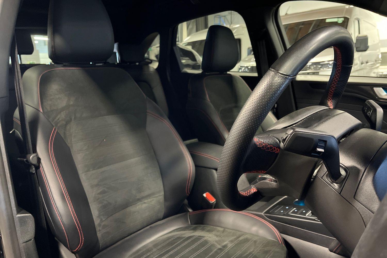 Ford KUGA Photo 16