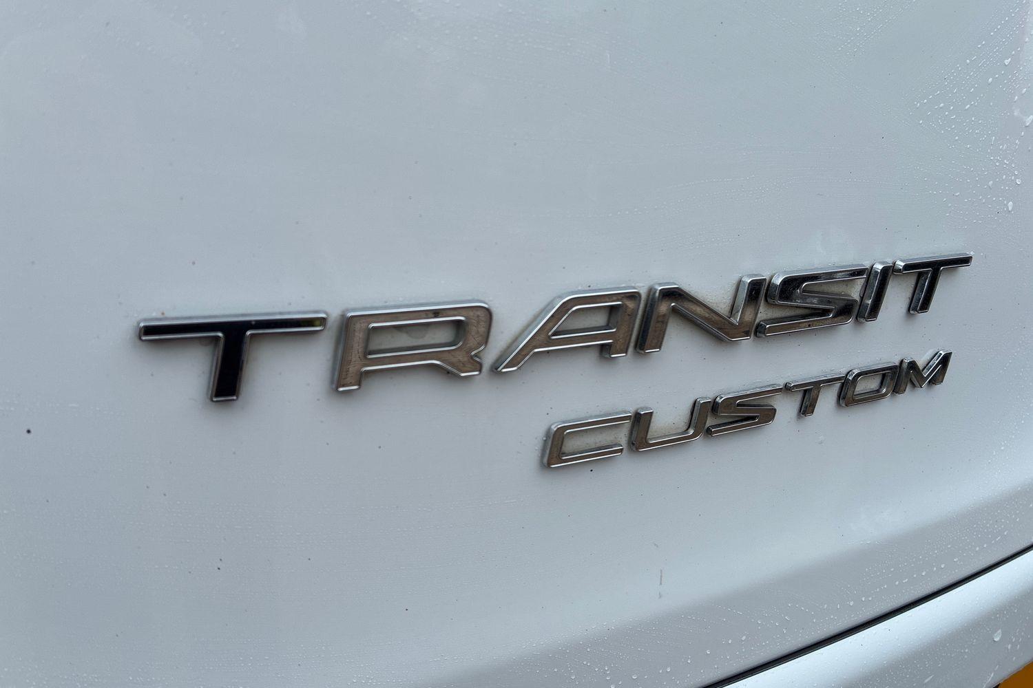 Ford TRANSIT CUSTOM Photo 19