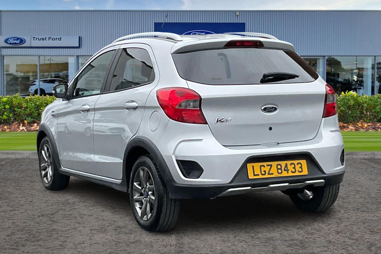 Ford KA+ Photo 1