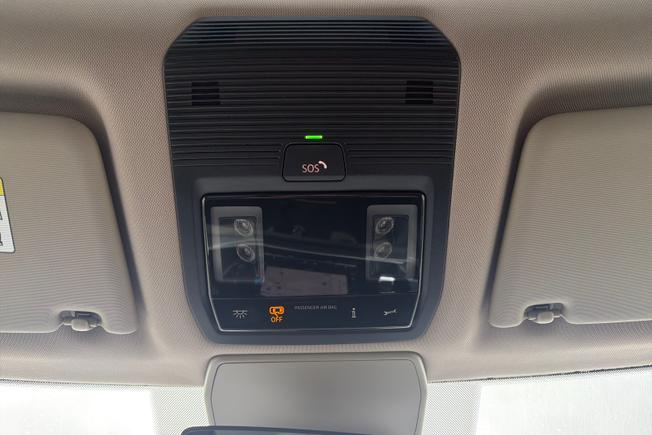 VOLKSWAGEN Multivan Photo 42
