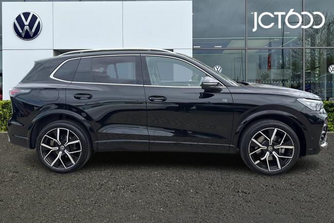 VOLKSWAGEN Tiguan Photo 4