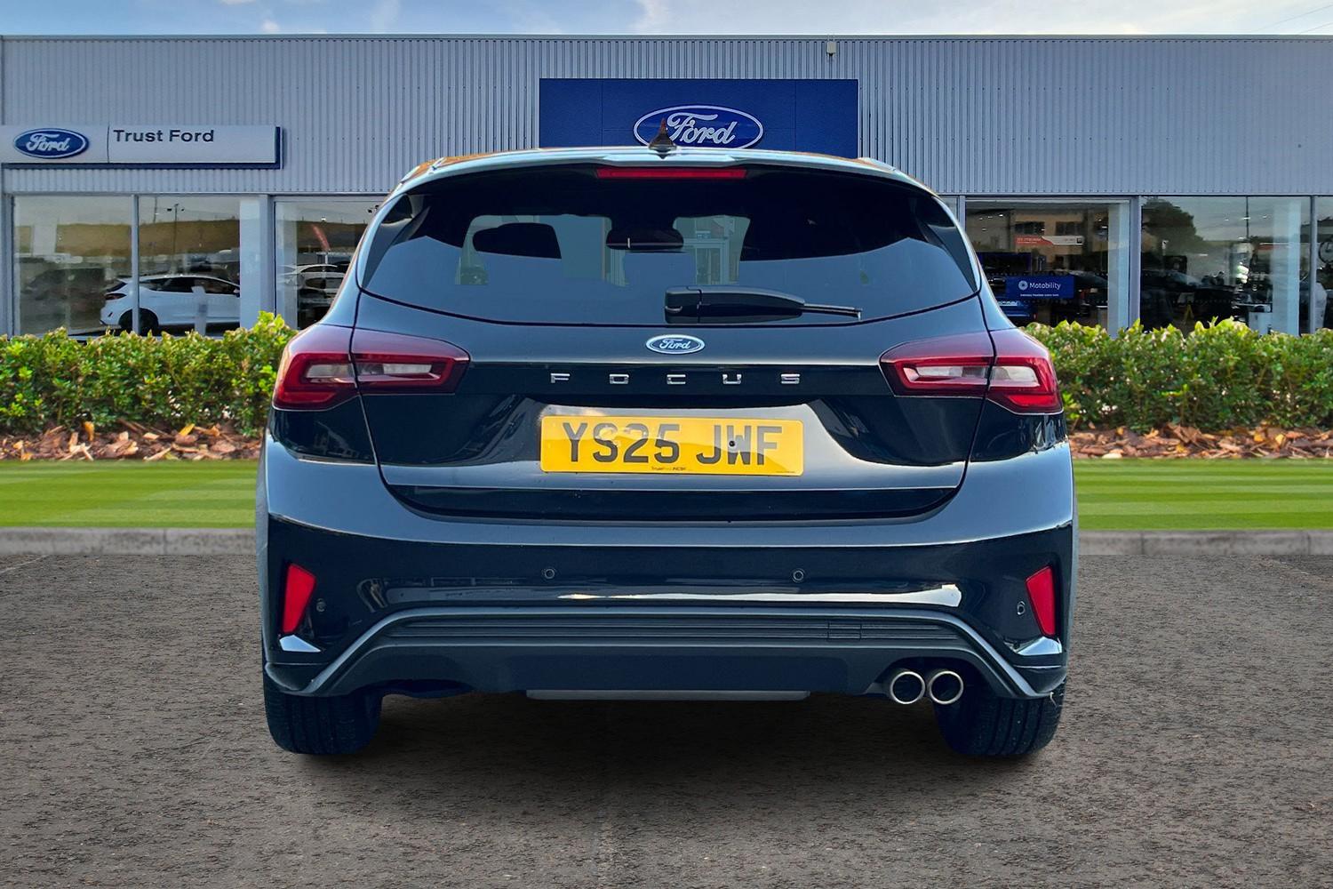 Ford FOCUS Photo 6