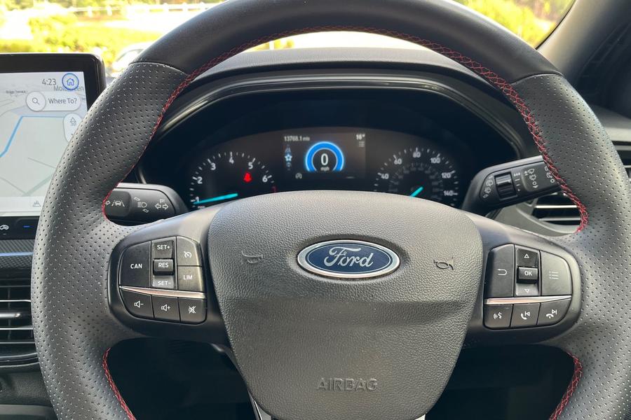 Ford Focus Photo autoimg-a0e6988cadd4a98e587f2744ea7d0982fab27c9f.jpg