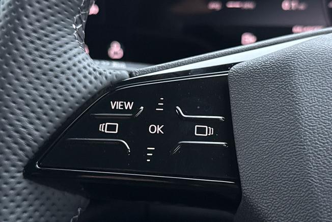 AUDI Q5 SUV Photo 16
