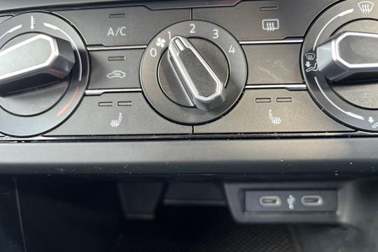Volkswagen Polo Photo autoimg-a0f6bf477a977daa702f1c2f523899ebfcef629b.jpg