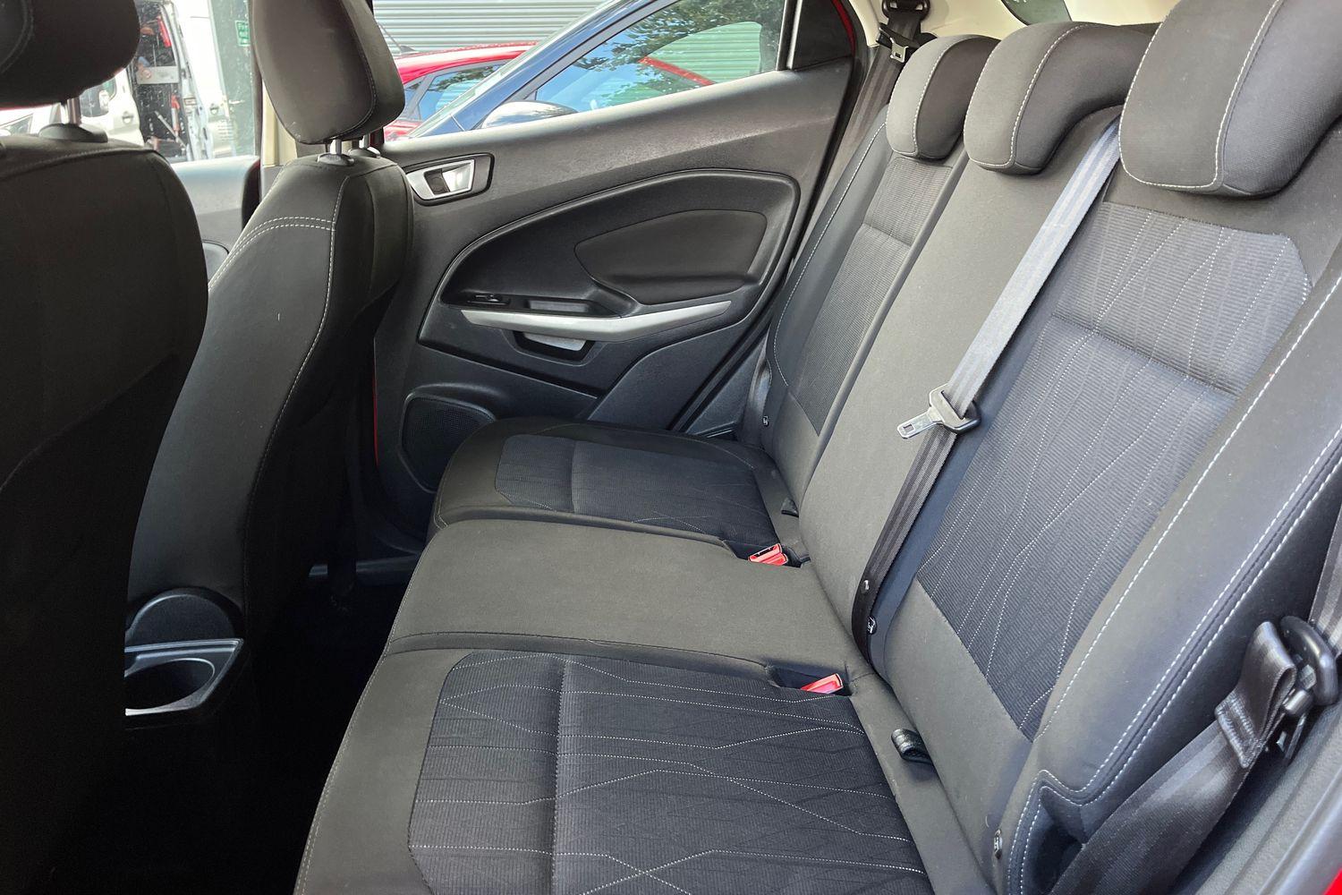 Ford ECOSPORT Photo 19