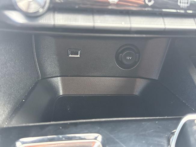 PEUGEOT 5008 Photo 53
