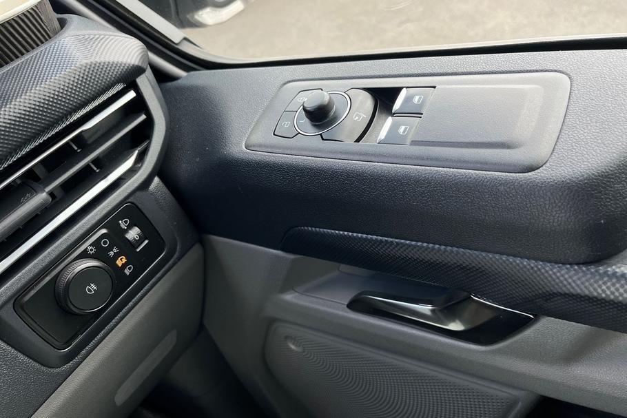 Used Ford TRANSIT CUSTOM LA24WYU 8