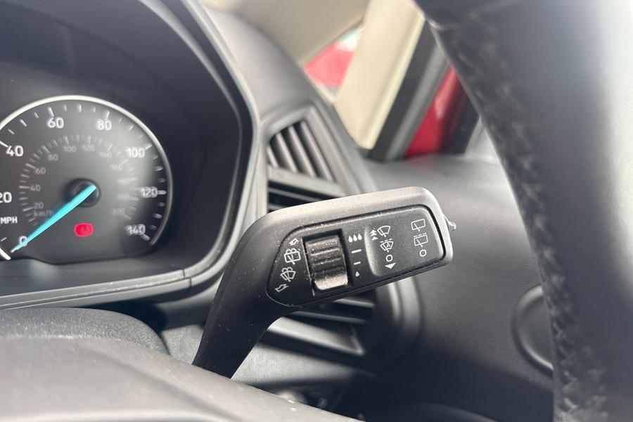 Ford ECOSPORT Photo autoimg-a1021bca87e2831caa2e2b7a8d9ff420572985ed.jpg