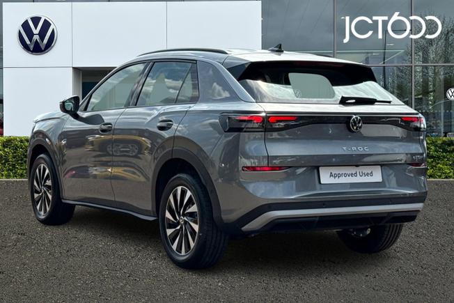 VOLKSWAGEN T-Roc Photo 3