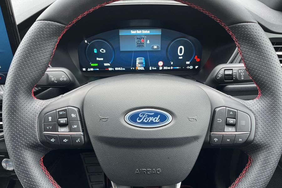 Ford Kuga Photo autoimg-a105dc0ef9759b7d7e09289f04d195771884d611.jpg