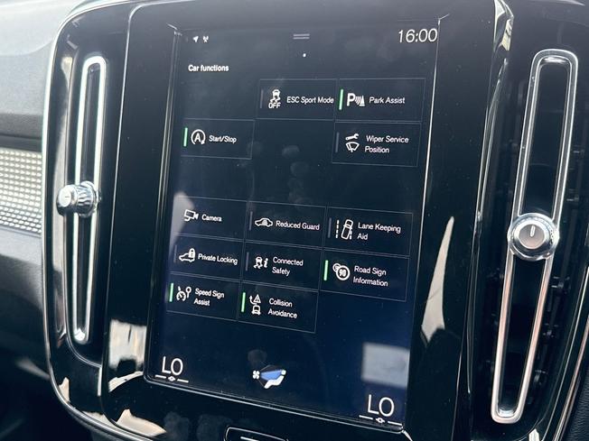 VOLVO Xc40 Photo 26