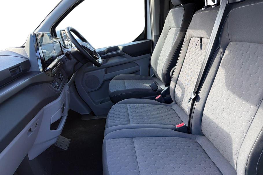 Used Ford TOURNEO CUSTOM WN26TXR 9