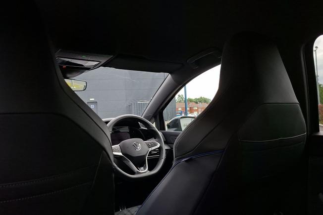 VOLKSWAGEN Golf Photo 28