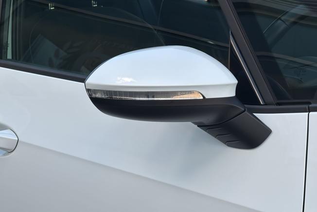 VOLKSWAGEN ID.3 Photo 20