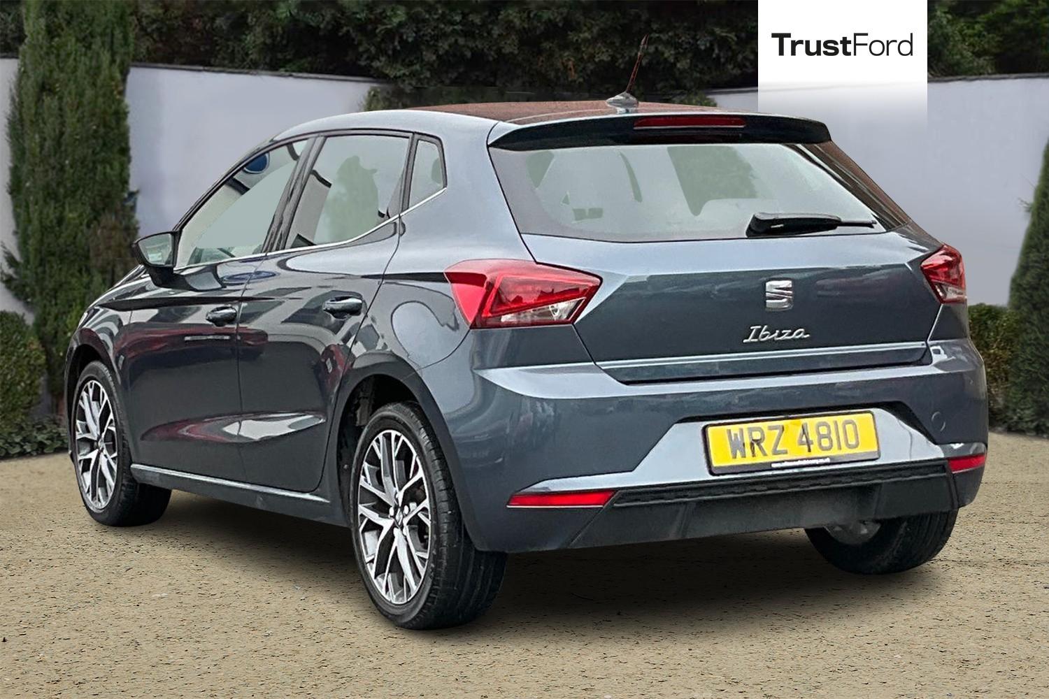 SEAT IBIZA Photo 1