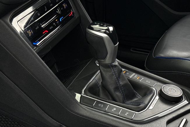 VOLKSWAGEN Tiguan Photo 43