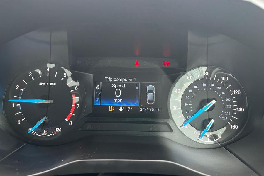 Ford Galaxy Photo autoimg-a10f78520491c5cafdfe34783d7014eb43686ec3.jpg