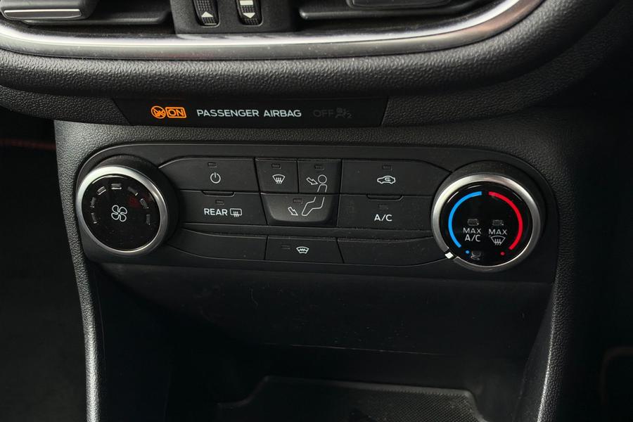 Ford FIESTA Photo autoimg-a110891b9b75a8d22de3475f804bfcfa0b4dff4b.jpg