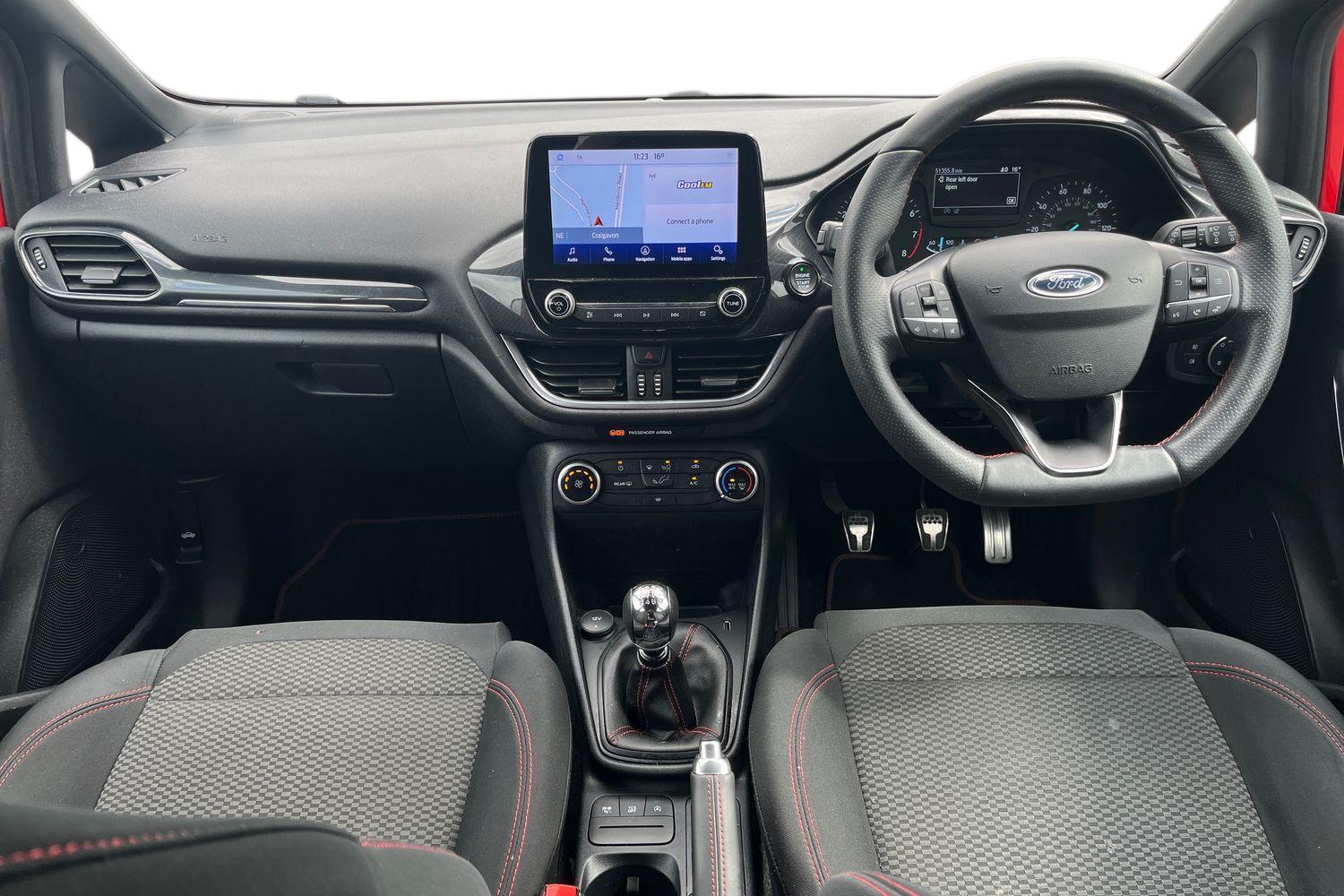 Ford FIESTA Photo 9