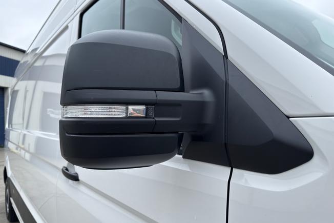 VOLKSWAGEN Crafter Photo 20
