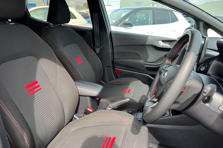 Ford FIESTA Photo autoimg-a11a481b5f0e9f876c7a0bb2840d0421555c86f4.jpg