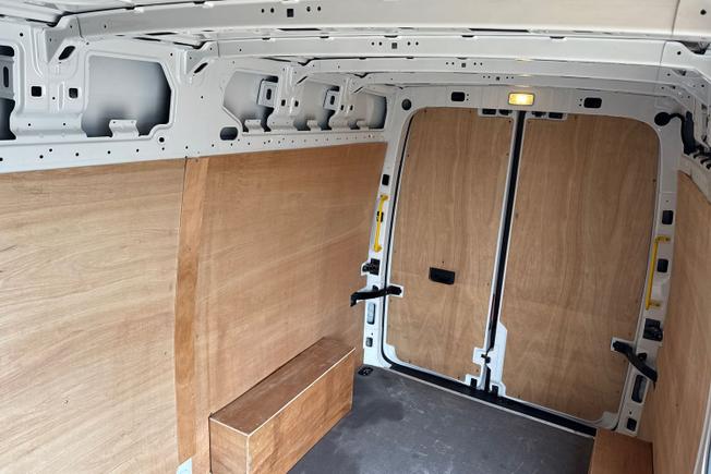 VOLKSWAGEN Crafter Photo 40