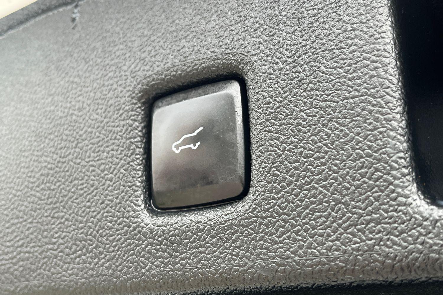 Ford KUGA Photo 35