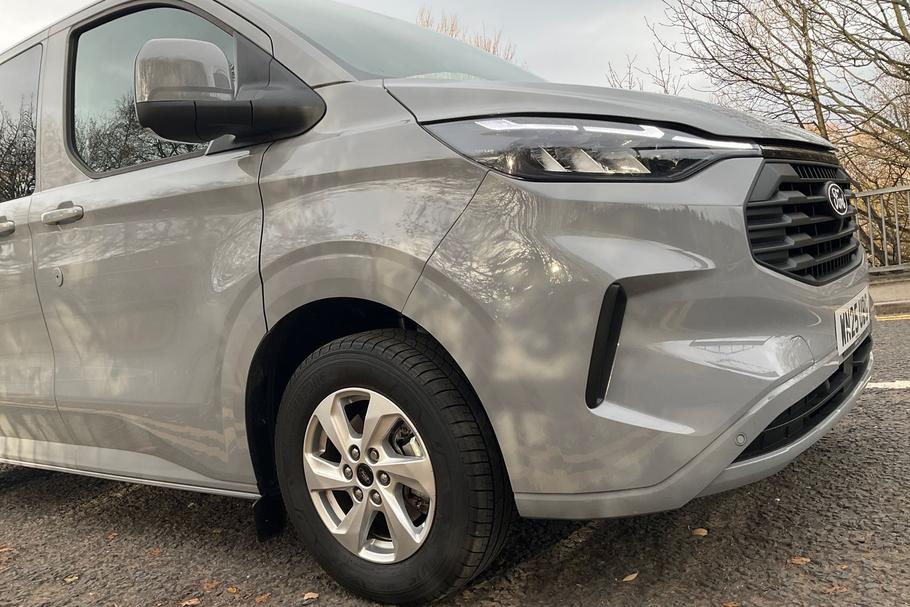 Used Ford TRANSIT CUSTOM 18