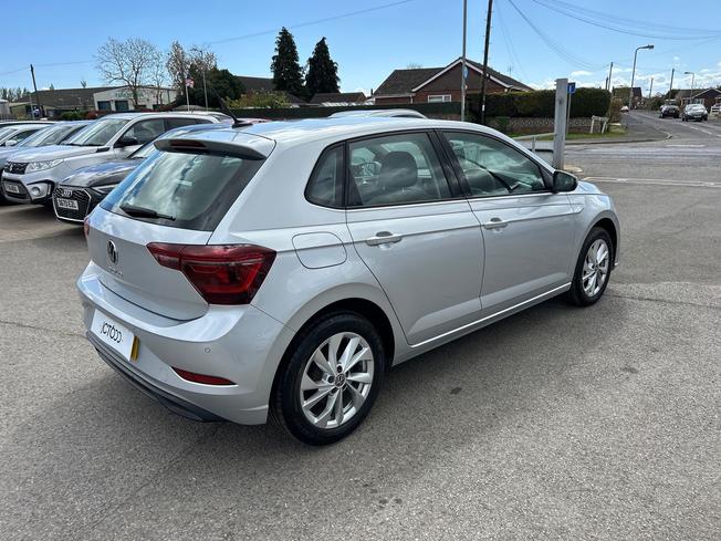 VOLKSWAGEN Polo Photo 24