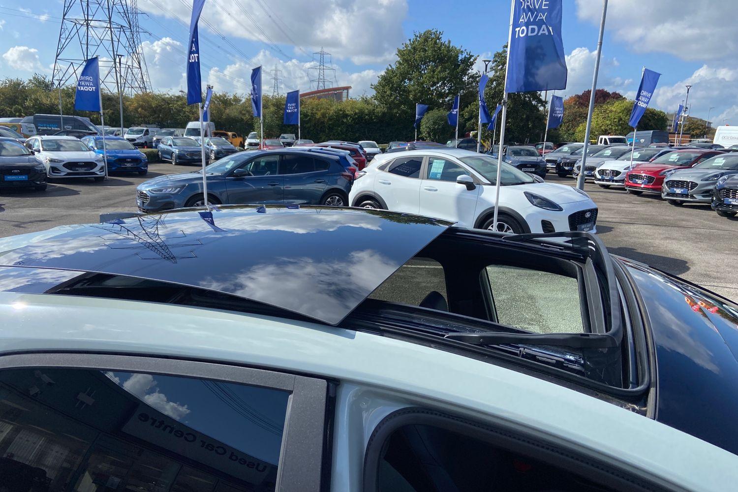 Ford PUMA Photo 21