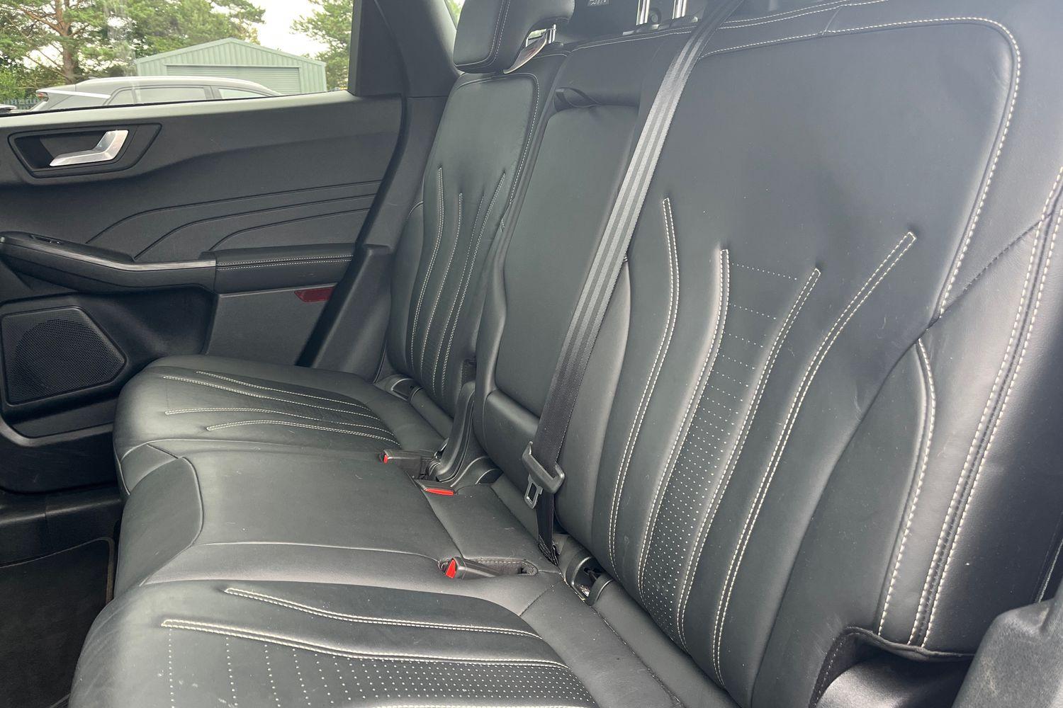 Ford KUGA Photo 19