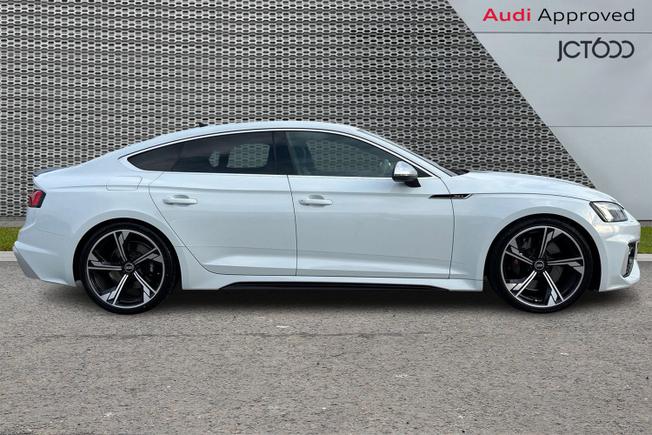 AUDI RS5 Photo 4