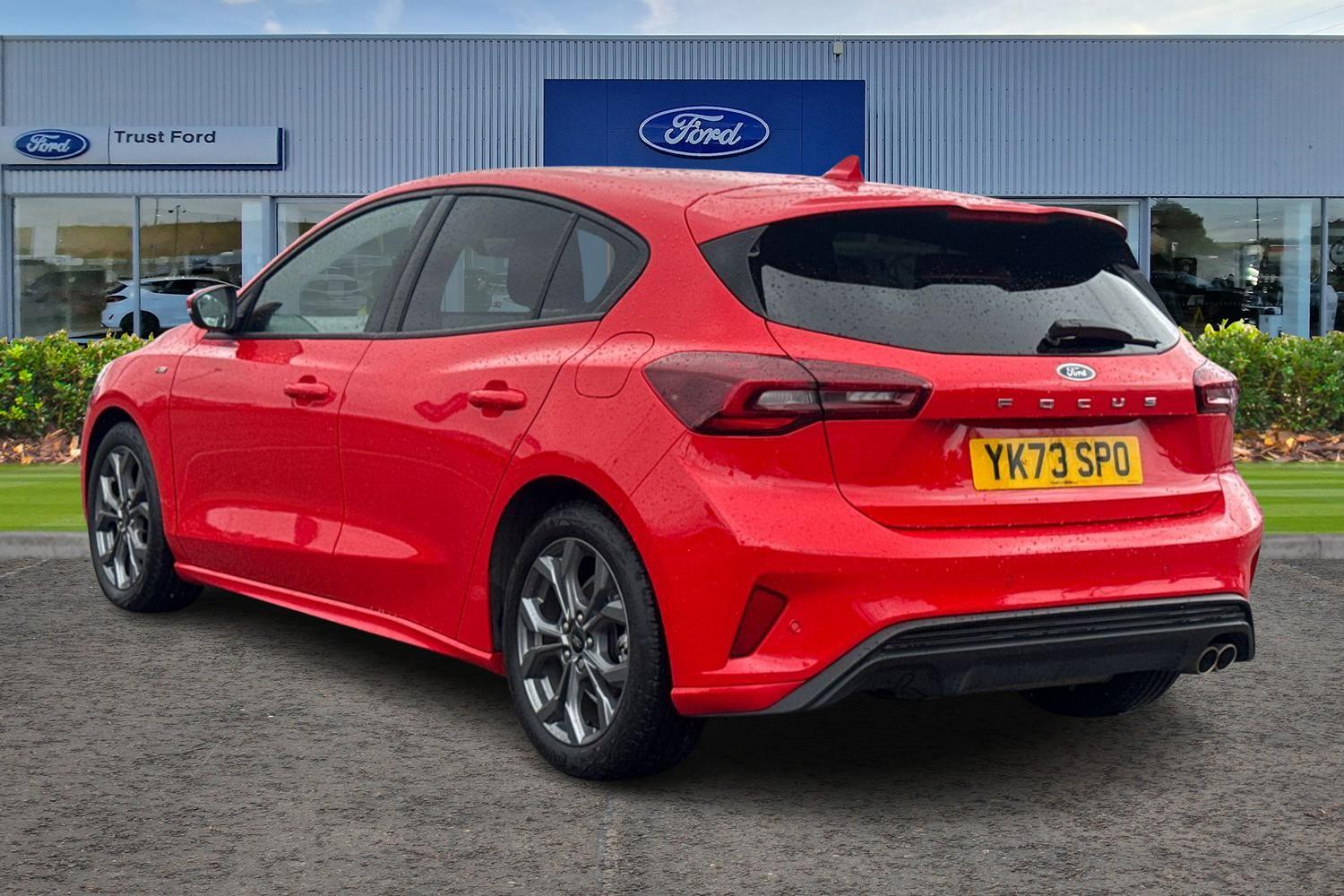 Ford FOCUS Photo 1