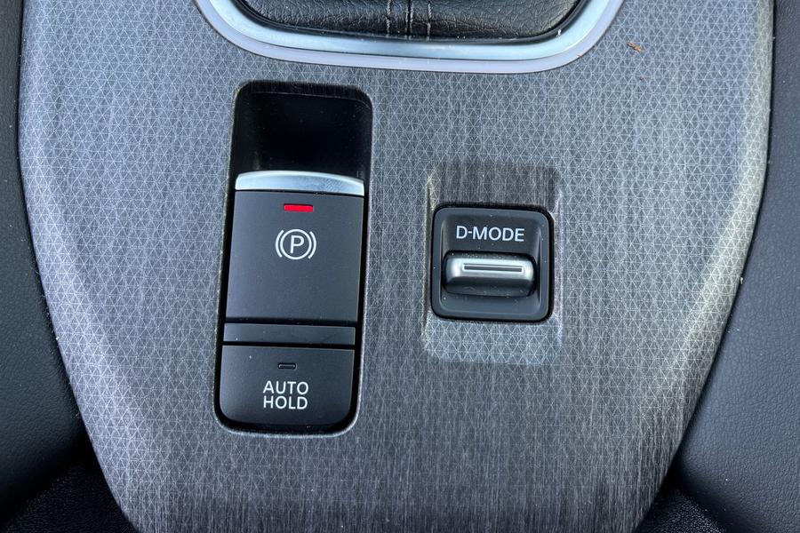 Nissan Qashqai Photo autoimg-a130d339e3ea4e7aa36125710f4afb9888585462.jpg