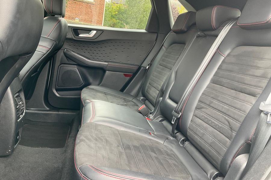 Ford KUGA Photo autoimg-a131ec7ac143dda5fc1484bbdfc0e234f5f49bb8.jpg