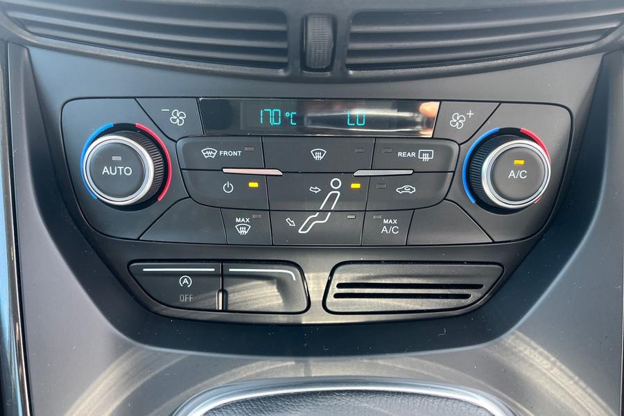 Ford C-Max Photo autoimg-a13248f6eccdb3a121a40c69c71bd97942a6cff6.jpg