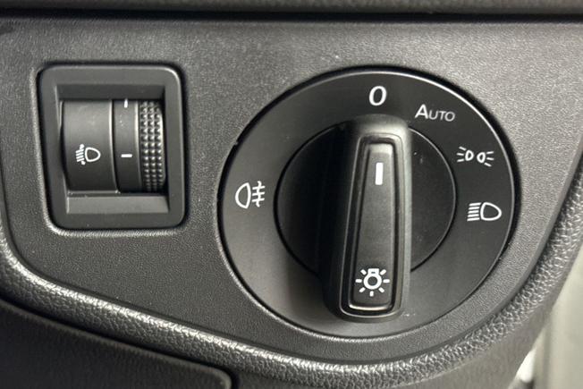 VOLKSWAGEN Polo Photo 24