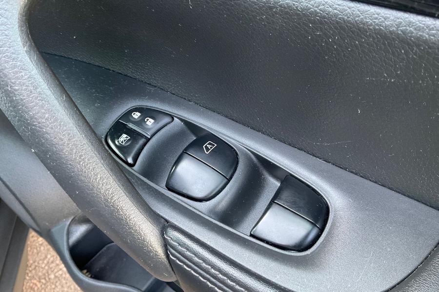Nissan X-TRAIL Photo autoimg-a13850725db0632e9b107e7902d58e9d59ec4f93.jpg