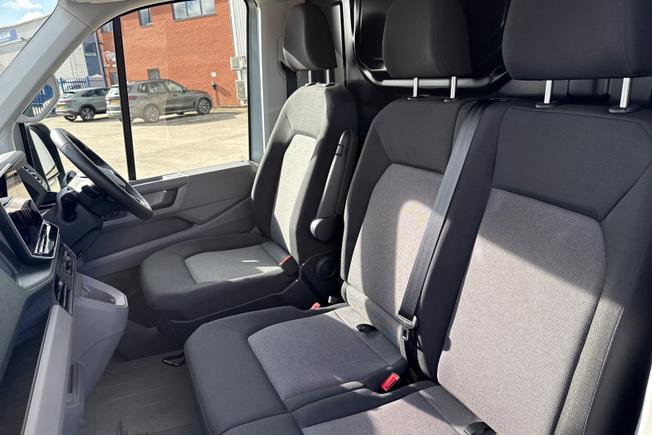 VOLKSWAGEN Crafter Photo 45