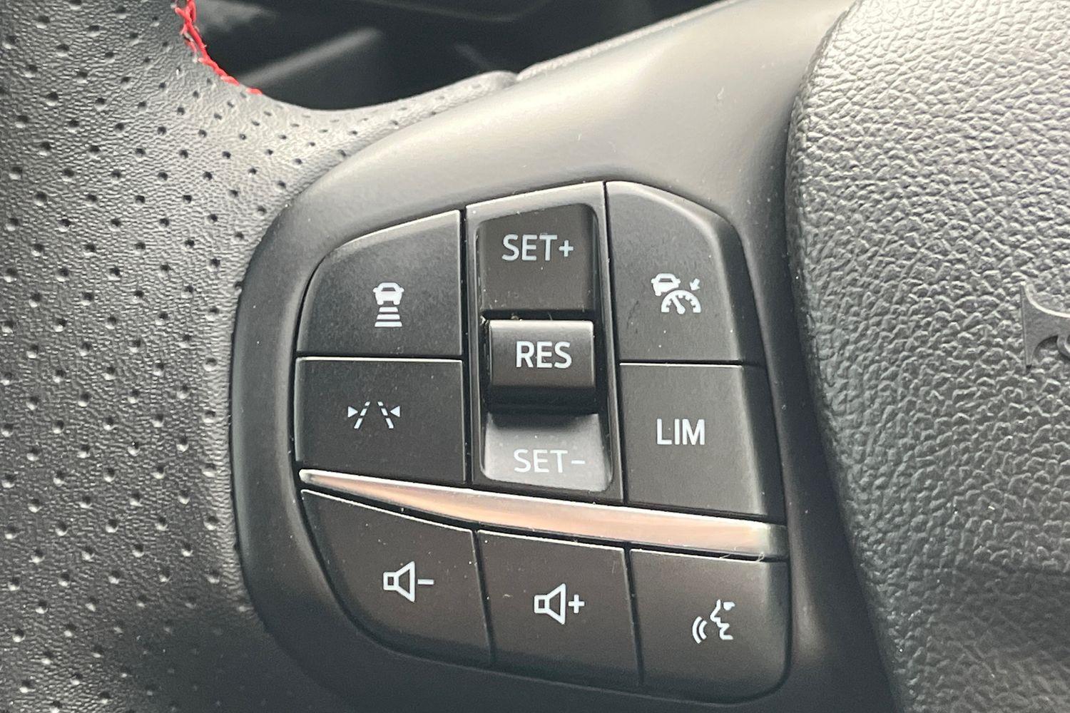Ford KUGA Photo 30