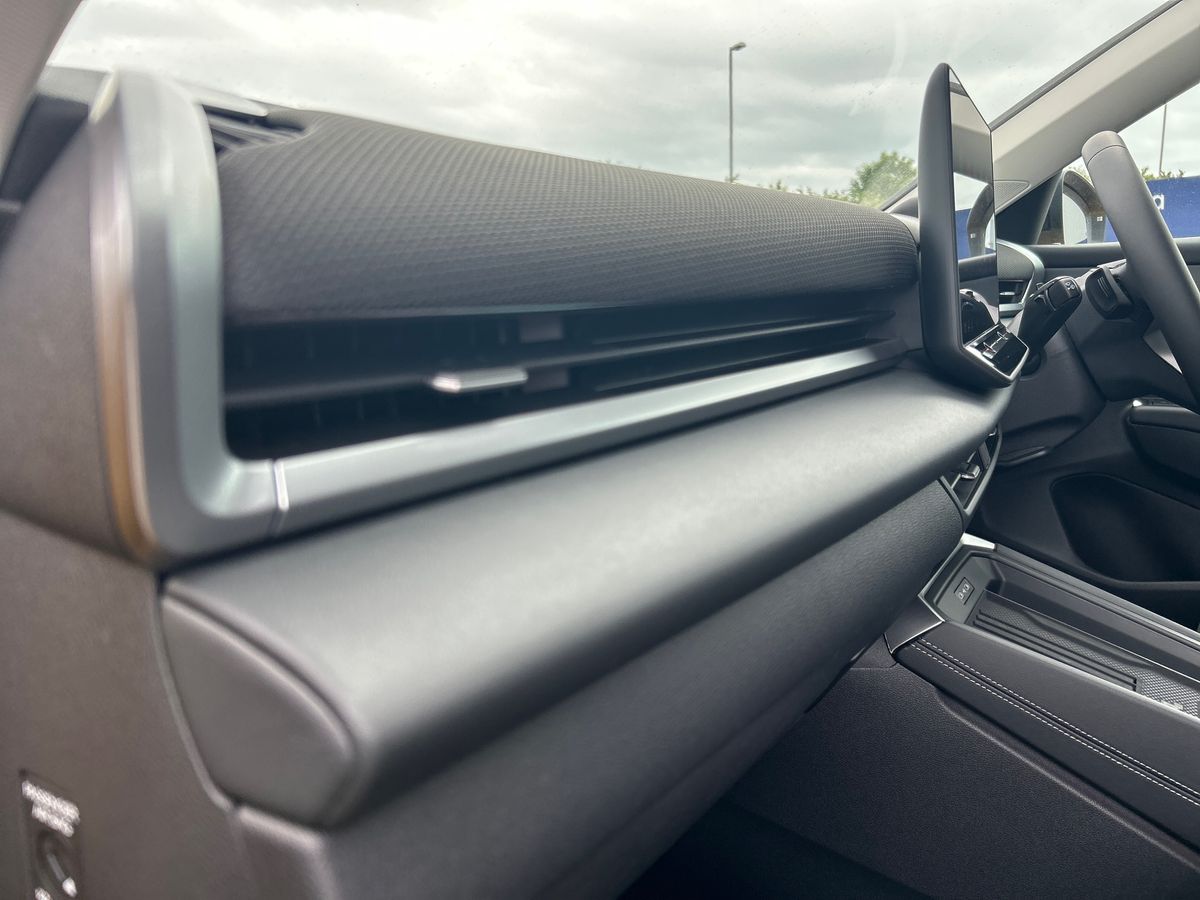 Volkswagen T-Roc Photo autoimg-a13e34e535ba0e0b99f126603d11fce3d370066c.jpg