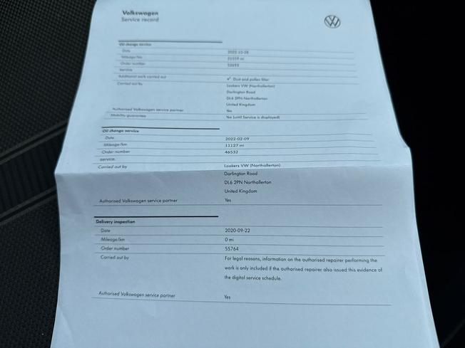 VOLKSWAGEN T-Roc Photo 39