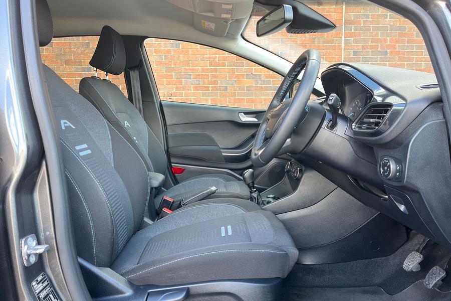 Ford Fiesta Photo autoimg-a14418fa08e11e89185bf8888ba1e5d080f30a17.jpg