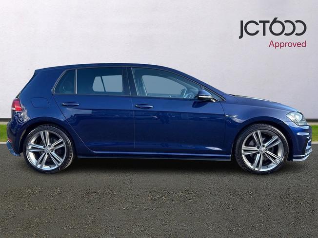 VOLKSWAGEN Golf Photo 4