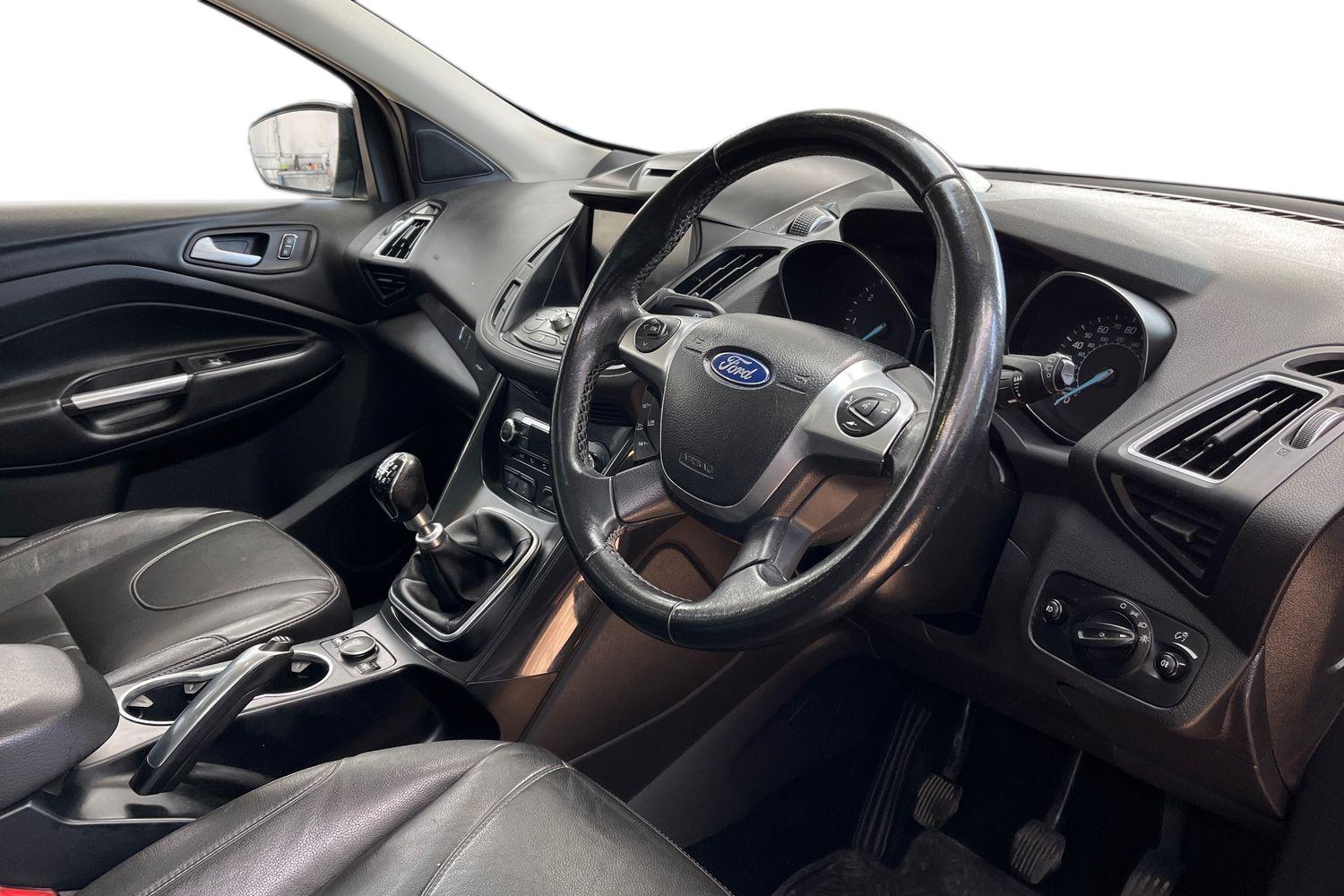 Ford KUGA Photo 8