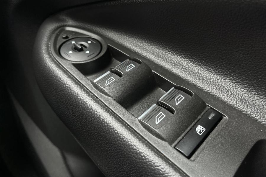 Ford KUGA Photo autoimg-a1506b37c4be856a0cff99ed2b256e6f5479256e.jpg