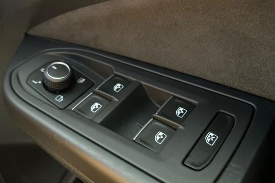 Volkswagen Golf Photo autoimg-a1526da4678f2378126613d9b70fac43bbd613a5.jpg