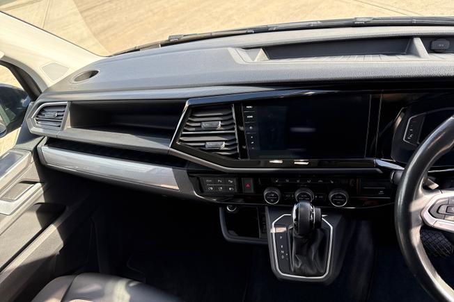 Volkswagen Caravelle Photo 40